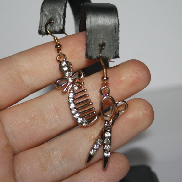Vintagejelyfish Jewelry - Gold and rhinestone scissors earrings hair stylist